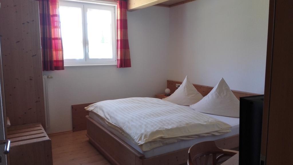 Pension Forsthaus Taele - Das Gaestehaus Vom Schwarzwaldgasthaus Salenhof 티티제-노이슈타트 외부 사진