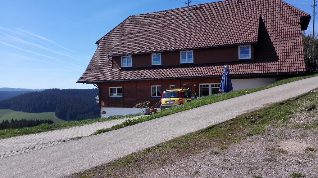 Pension Forsthaus Taele - Das Gaestehaus Vom Schwarzwaldgasthaus Salenhof 티티제-노이슈타트 외부 사진